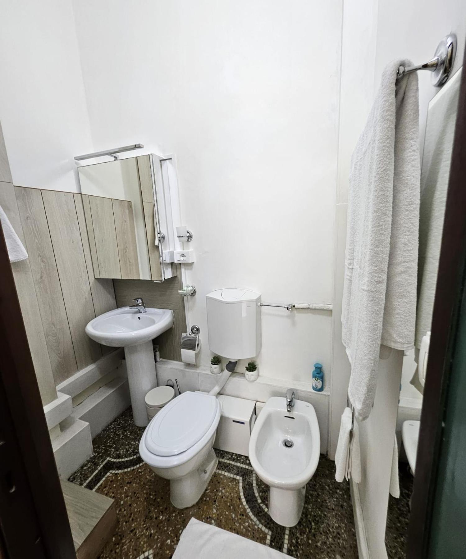 Appartamento Marassi Genoa Bagian luar foto